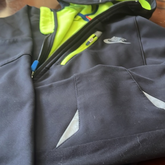 Nike Jacket - Picture 4 of 5